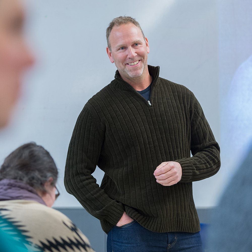 Asst. prof Stephen Berg