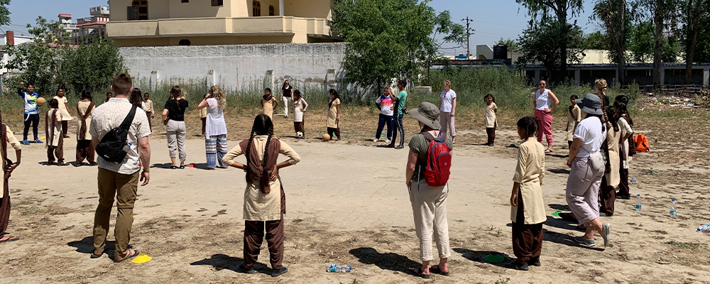 Teacher Candidates on their international Community Field Experience in India